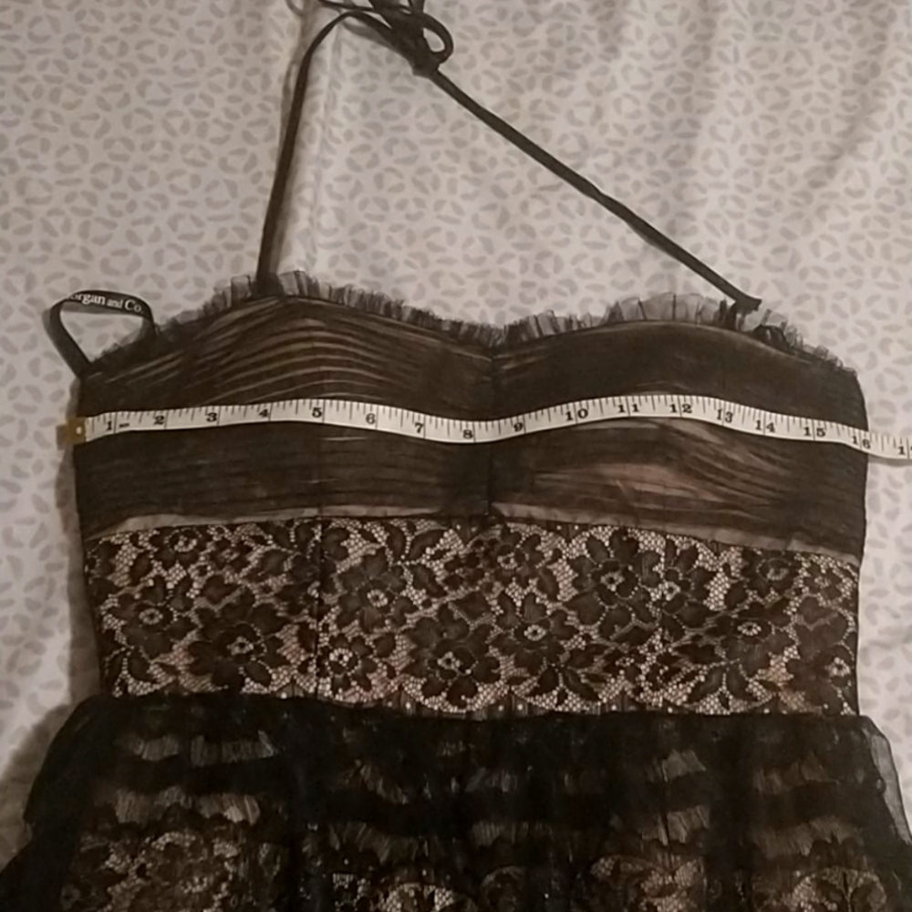 Ruffeled Lace Gothic Dress - Picture 6 of 8